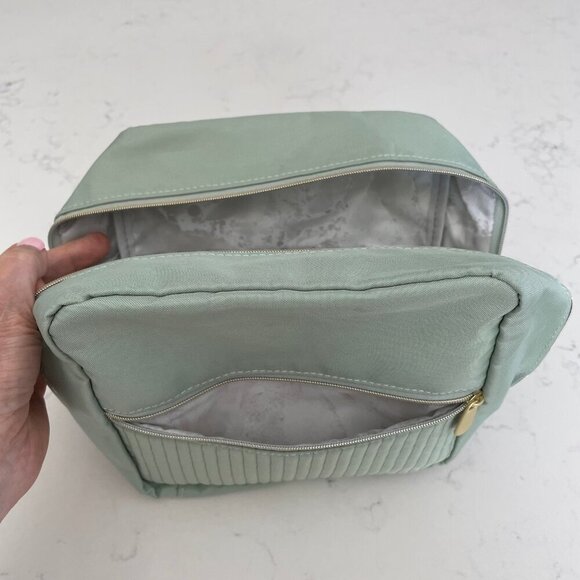 Saje Natural Wellness Cosmetic Toiletry Zip Bag Mint Green Gold Hardware NWOT - Picture 5 of 10